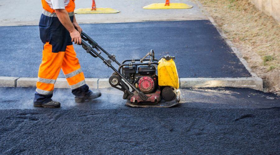 Professional gutter cleaning in New Philadelphia, PA